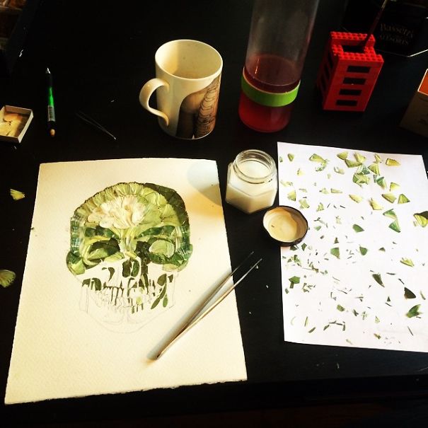 I Create Skull Collages And Flowers Out Of Insects And Spiders I Create Skull Collages And Flowers Out Of Insects And Spiders