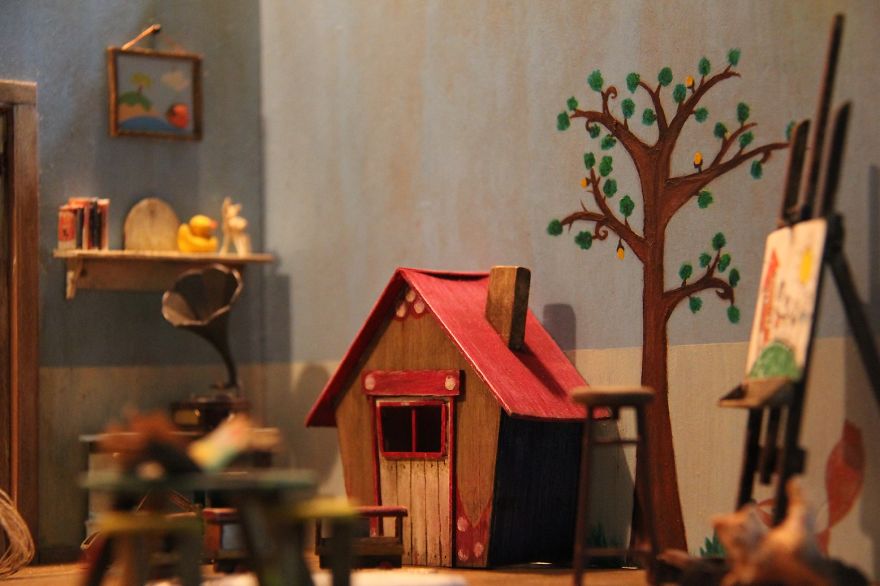 If You Can&#8217;t Build Your Dream Room In Reality, Then Build It In Miniatures