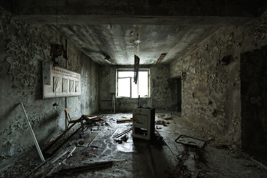 I Sneak Into Abandoned Soviet Buildings To Photograph Them Frozen In Time