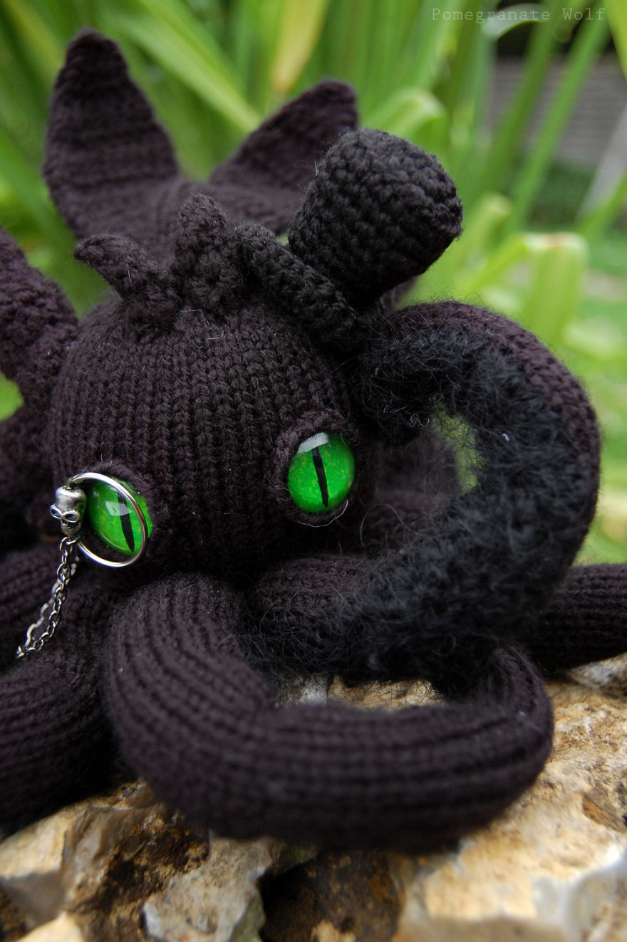 Night Furrytopus: My Knitted Monster From The Ocean&#8217;s Depths