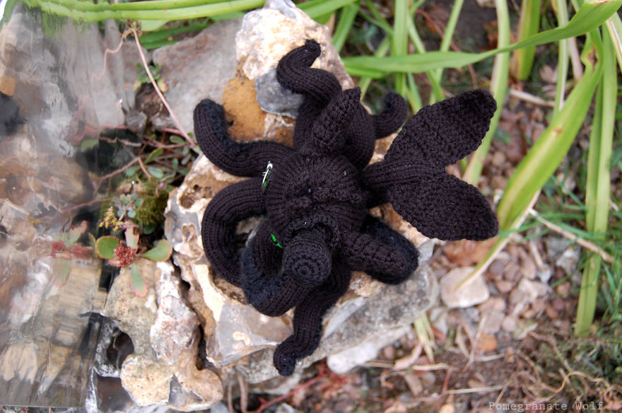 Night Furrytopus: My Knitted Monster From The Ocean&#8217;s Depths