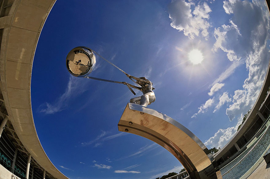 Stunning Sculpture Of Mother Nature Rotating Earth Inspired By Thailand Disaster Stunning Sculpture Of Mother Nature Rotating Earth Inspired By Thailand Disaster