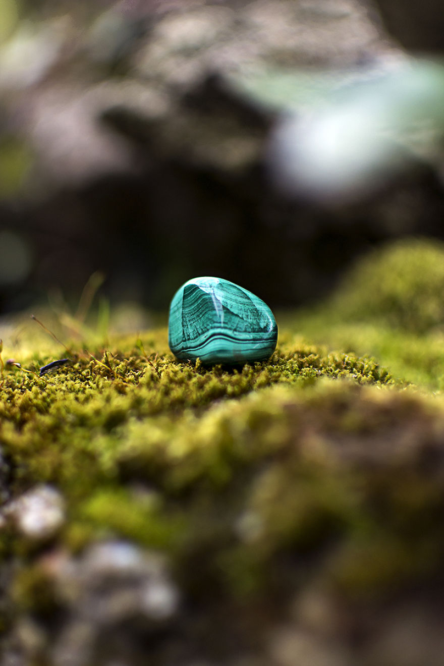 I Create Mesmerizing Images Of Gemstones That Look Like Otherworldly Objects I Create Mesmerizing Images Of Gemstones That Look Like Otherworldly Objects