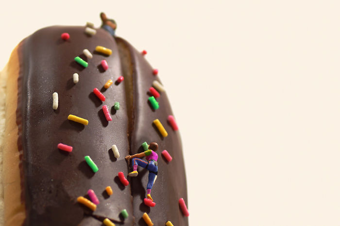 Japanese Artist Creates Fun Miniature Dioramas Every Day For 5 Years Japanese Artist Creates Fun Miniature Dioramas Every Day For 5 Years