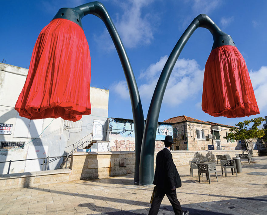 These Flower Lamps Bloom When People Stand Under Them