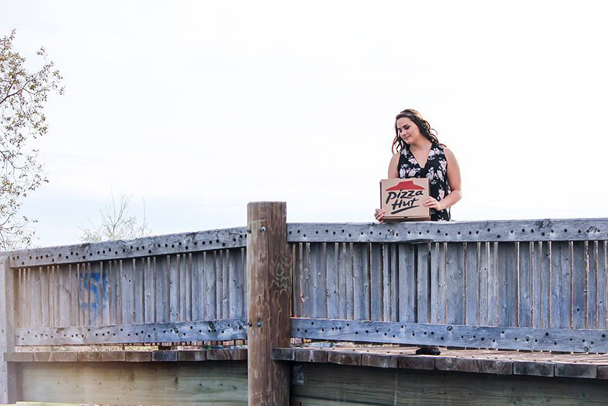 Woman Takes Engagement Photos With A Pizza To Show It&#8217;s More Reliable Than A Man