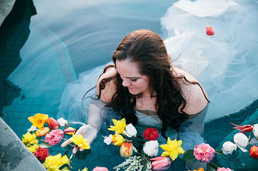 Memorial Photo Shoot: Fiancé Passed Away One Month Before Wedding Day