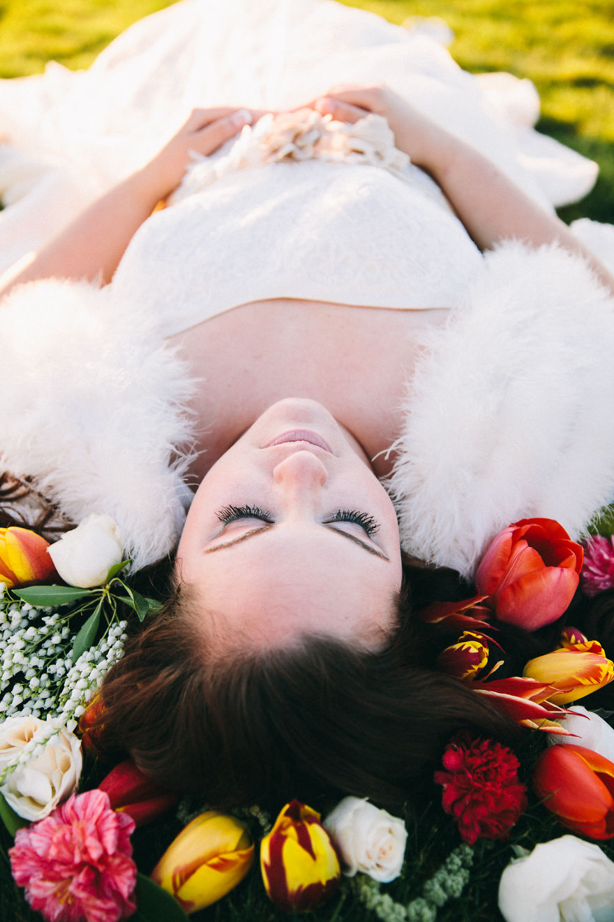 Memorial Photo Shoot: Fiancé Passed Away One Month Before Wedding Day