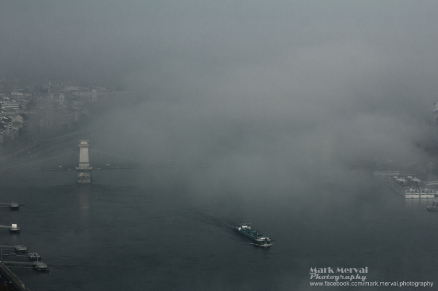 I Hunt For Fog To Capture Apocalyptic Photos Of Cities I Hunt For Fog To Capture Apocalyptic Photos Of Cities