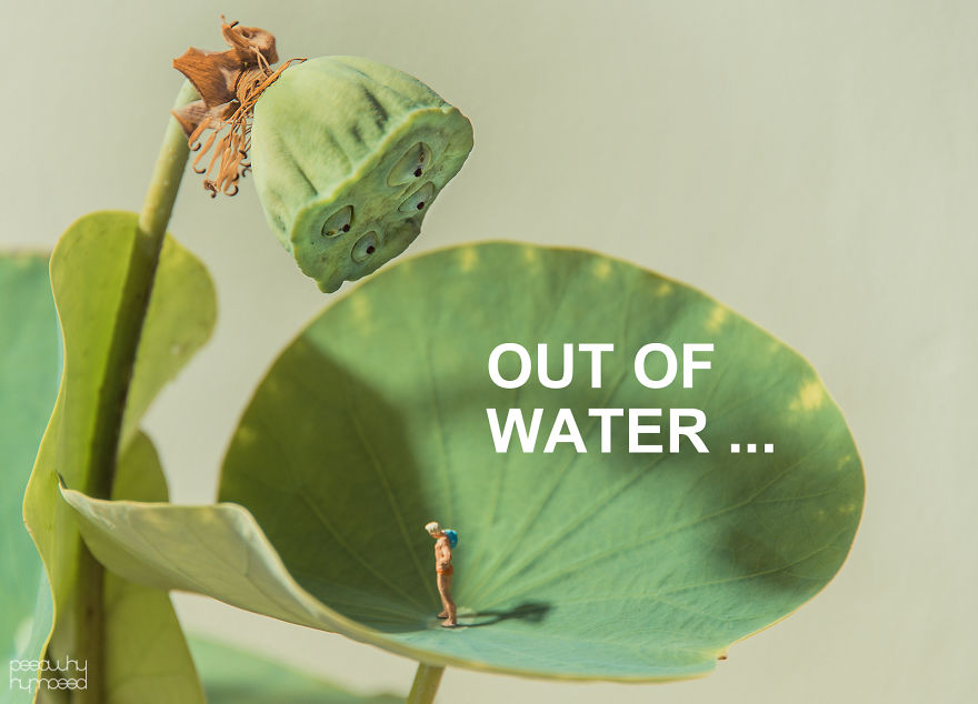 I Capture Miniature People Dealing With Everyday Life Objects