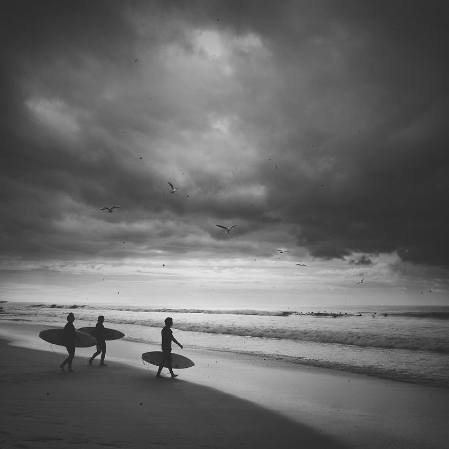 A Digital-Art Tribute To The Freedom Of Surfing