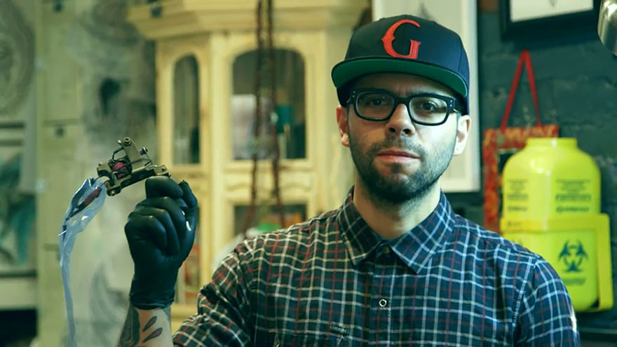 We Invite Canadian Politicians To Tattoo Their Promises (And We’ll Do It For Free) We Invite Canadian Politicians To Tattoo Their Promises (And We’ll Do It For Free)