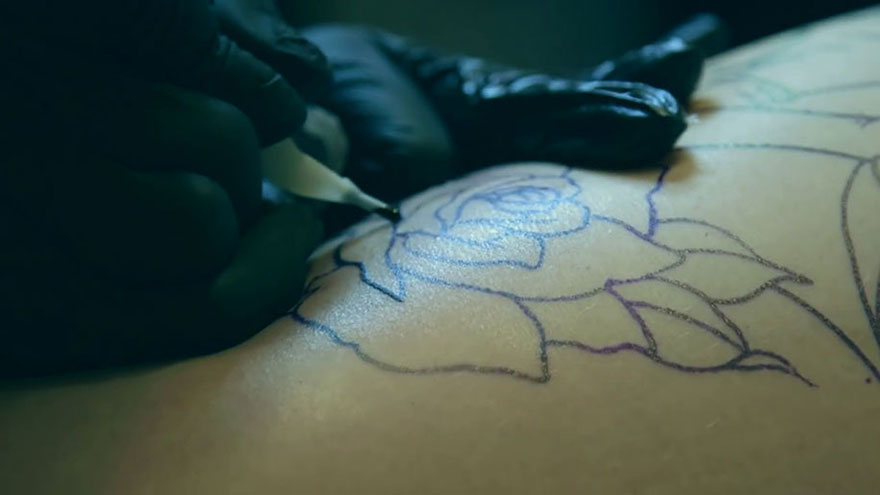 We Invite Canadian Politicians To Tattoo Their Promises (And We’ll Do It For Free) We Invite Canadian Politicians To Tattoo Their Promises (And We’ll Do It For Free)