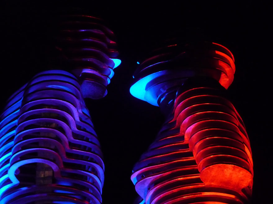 Moving Statues Of A Man And Woman Pass Through Each Other Daily, Symbolizing Tragic Love Story