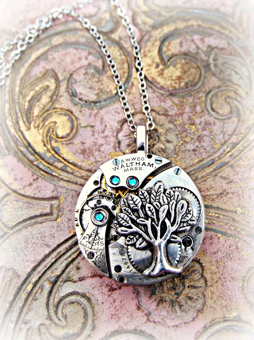 We Turn Old Pocketwatch And Antique Parts Into Steampunk Jewelry We Turn Old Pocketwatch And Antique Parts Into Steampunk Jewelry