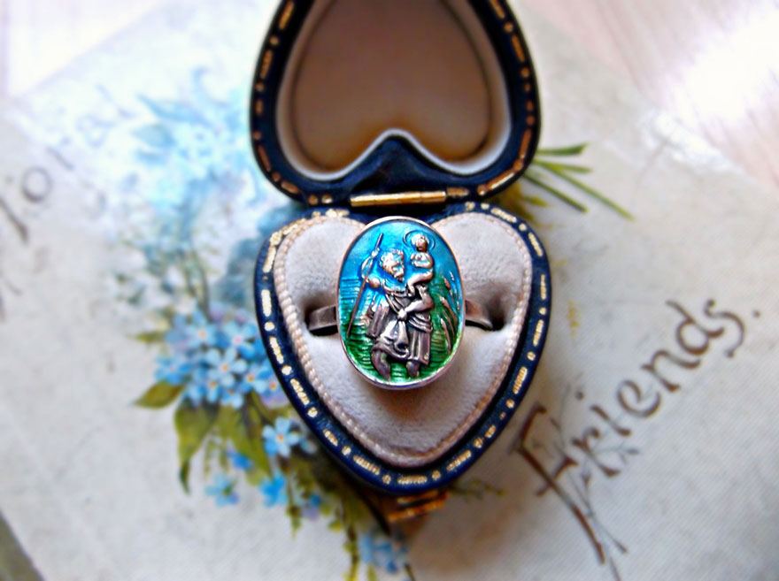 We Turn Old Pocketwatch And Antique Parts Into Steampunk Jewelry We Turn Old Pocketwatch And Antique Parts Into Steampunk Jewelry