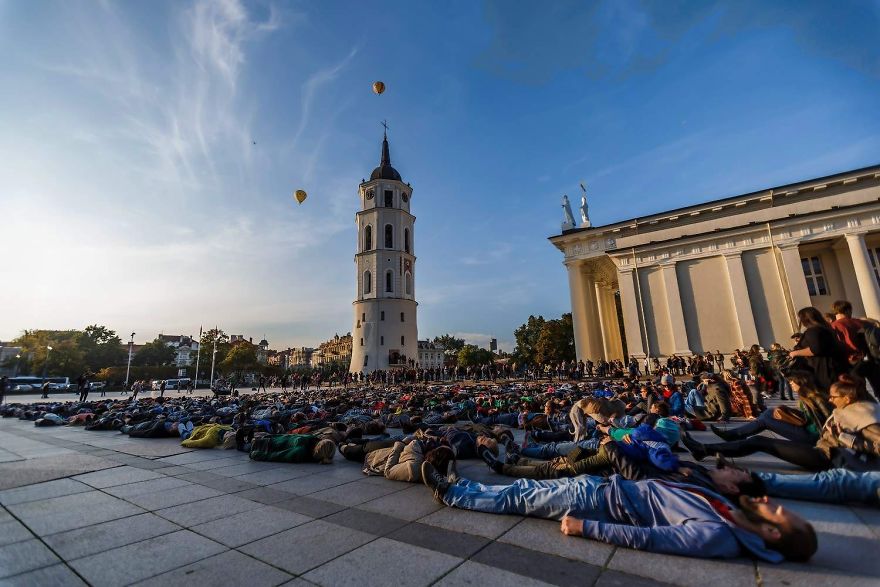 After Losing 8 Friends To Suicide, I Invited People To Lie Down In Lithuania To Show The Suicide Rate After Losing 8 Friends To Suicide, I Invited People To Lie Down In Lithuania To Show The Suicide Rate
