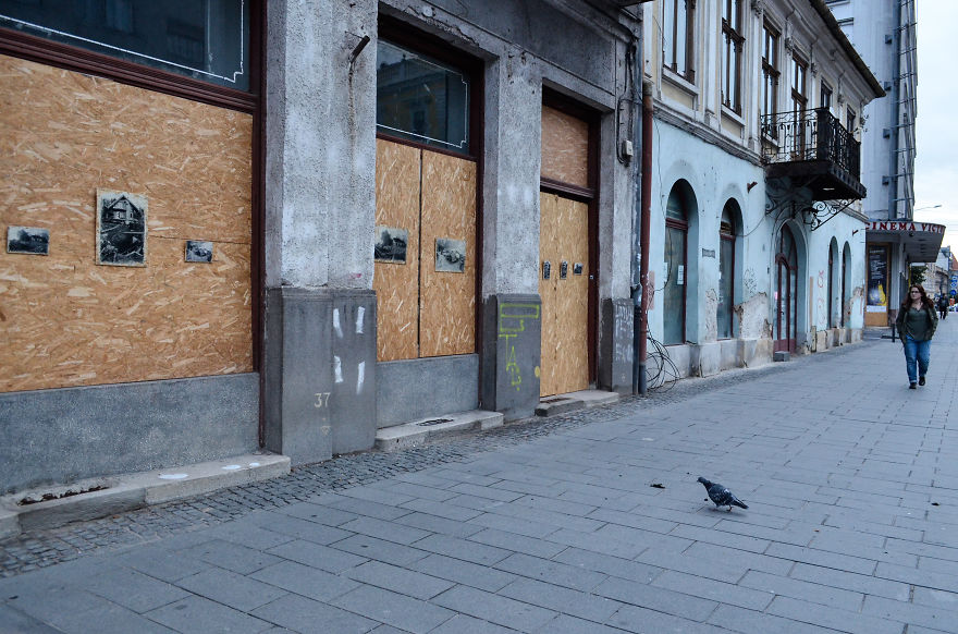 I Hang Woodprints Around Cluj, Romania For People To Find And Take Home I Hang Woodprints Around Cluj, Romania For People To Find And Take Home