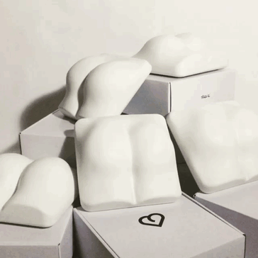 This Butt Lamp Gets Turned On When You Slap It