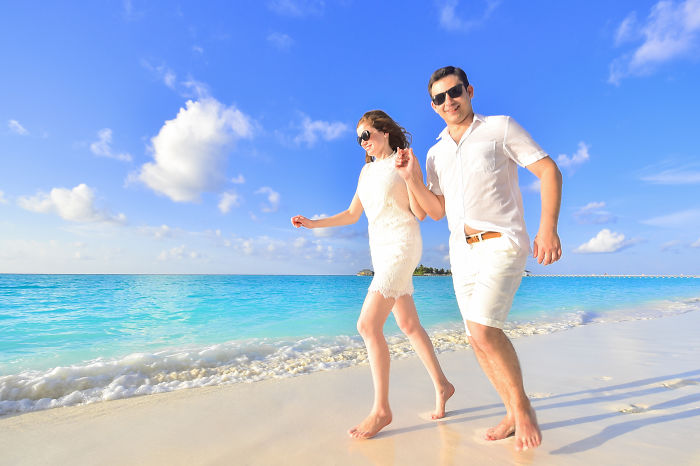 70 Creative Stickers That Make Your Wall Look Magical 70 Creative Stickers That Make Your Wall Look Magical