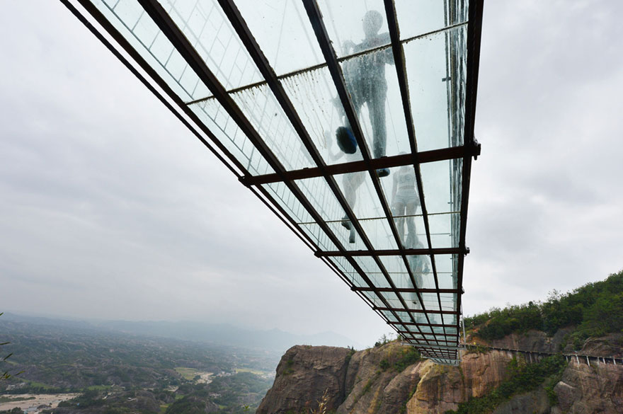 World’s Longest Glass Bridge, 590ft High, Opens In China – Tourists Too Scared To Walk It World’s Longest Glass Bridge, 590ft High, Opens In China – Tourists Too Scared To Walk It