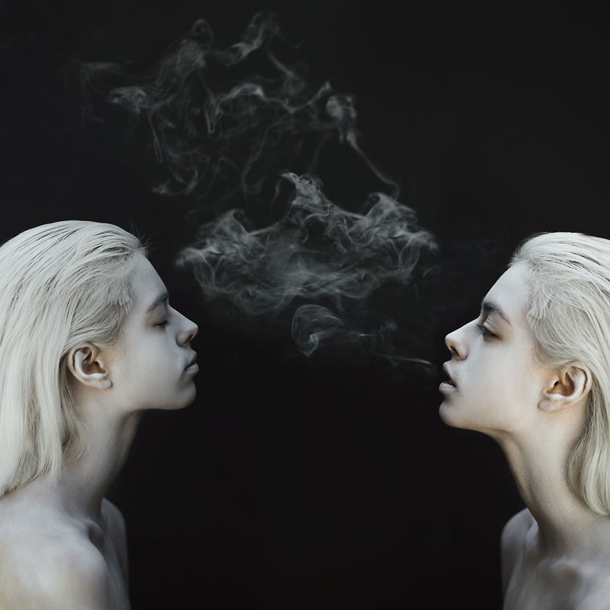 I Use Smoke Bombs To Create Powerful Portraits I Use Smoke Bombs To Create Powerful Portraits
