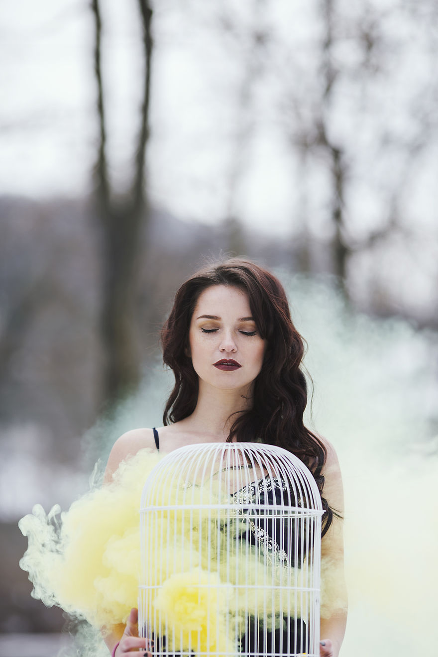 I Use Smoke Bombs To Create Powerful Portraits I Use Smoke Bombs To Create Powerful Portraits