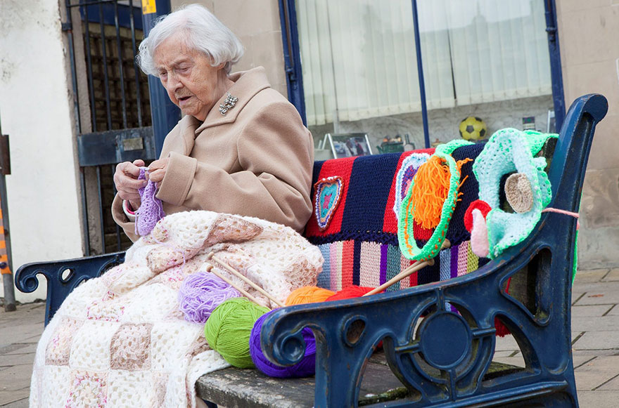 104-Year-Old Street Artist Yarn-Bombs Her Town 104-Year-Old Street Artist Yarn-Bombs Her Town