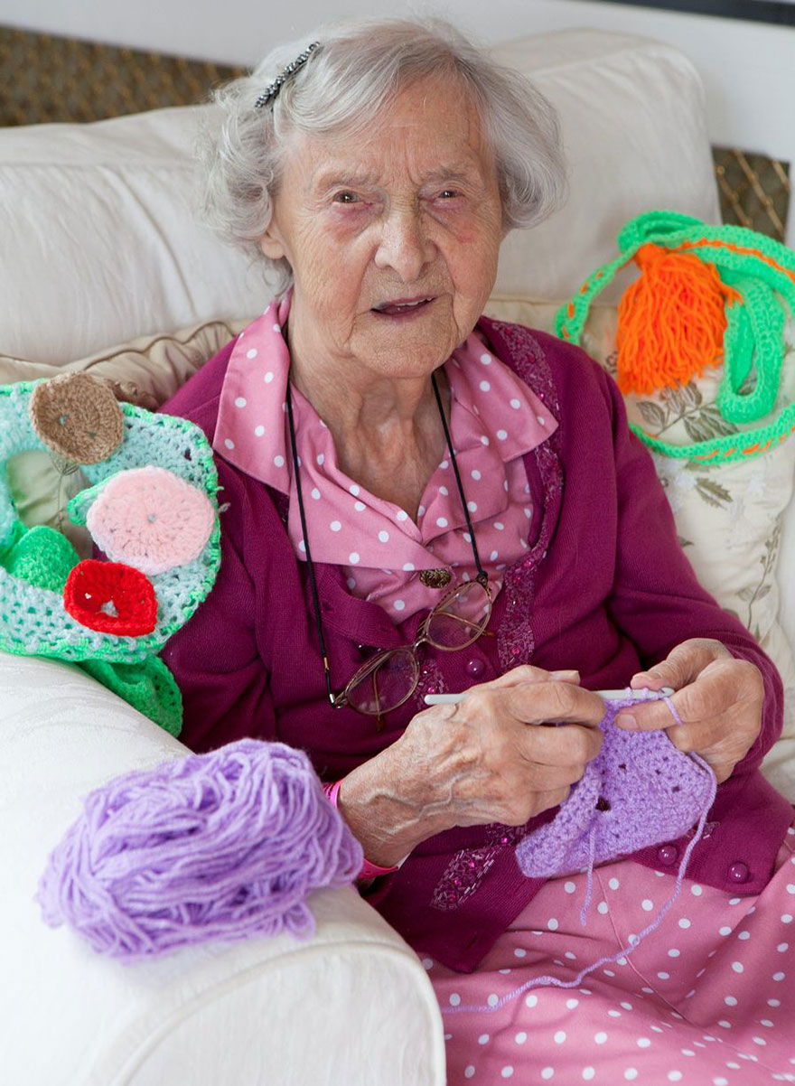 104-Year-Old Street Artist Yarn-Bombs Her Town 104-Year-Old Street Artist Yarn-Bombs Her Town