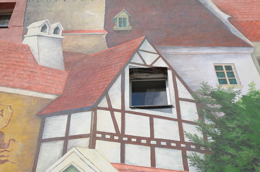 3D Mural In Poznan, Poland, Painted To Remember Historical Market District