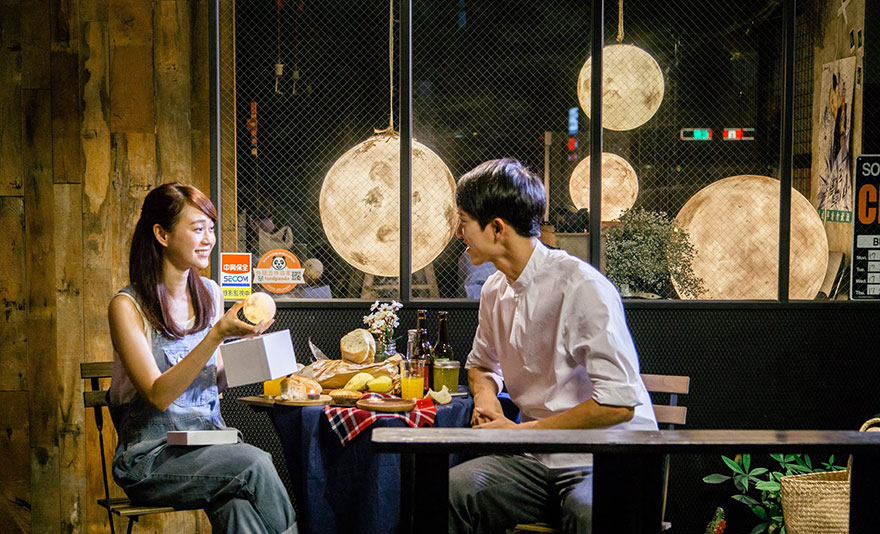 Luna Lamp Brings The Moon Into Your Room Luna Lamp Brings The Moon Into Your Room