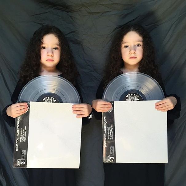 Mirror Sisters Mirror Sisters