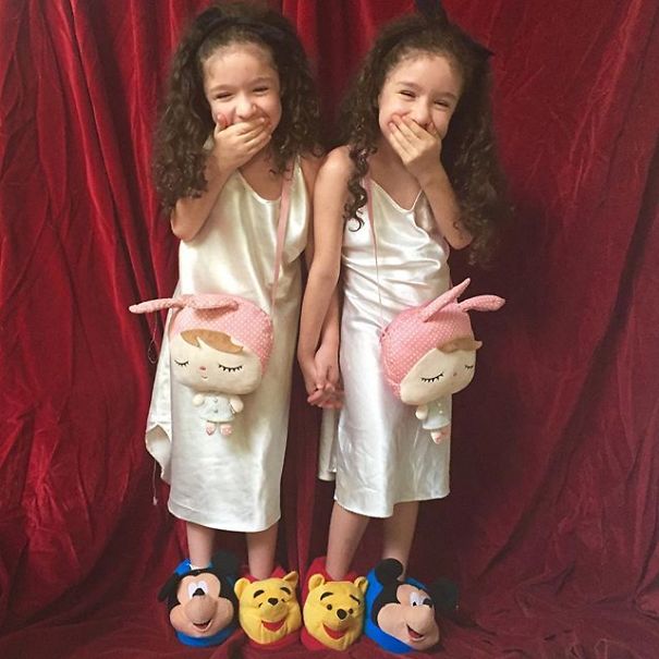 Mirror Sisters Mirror Sisters