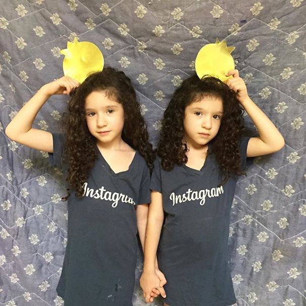 Mirror Sisters Mirror Sisters