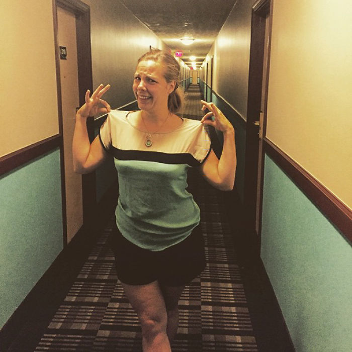 92 People Who Accidentally Dressed Like Their Surroundings