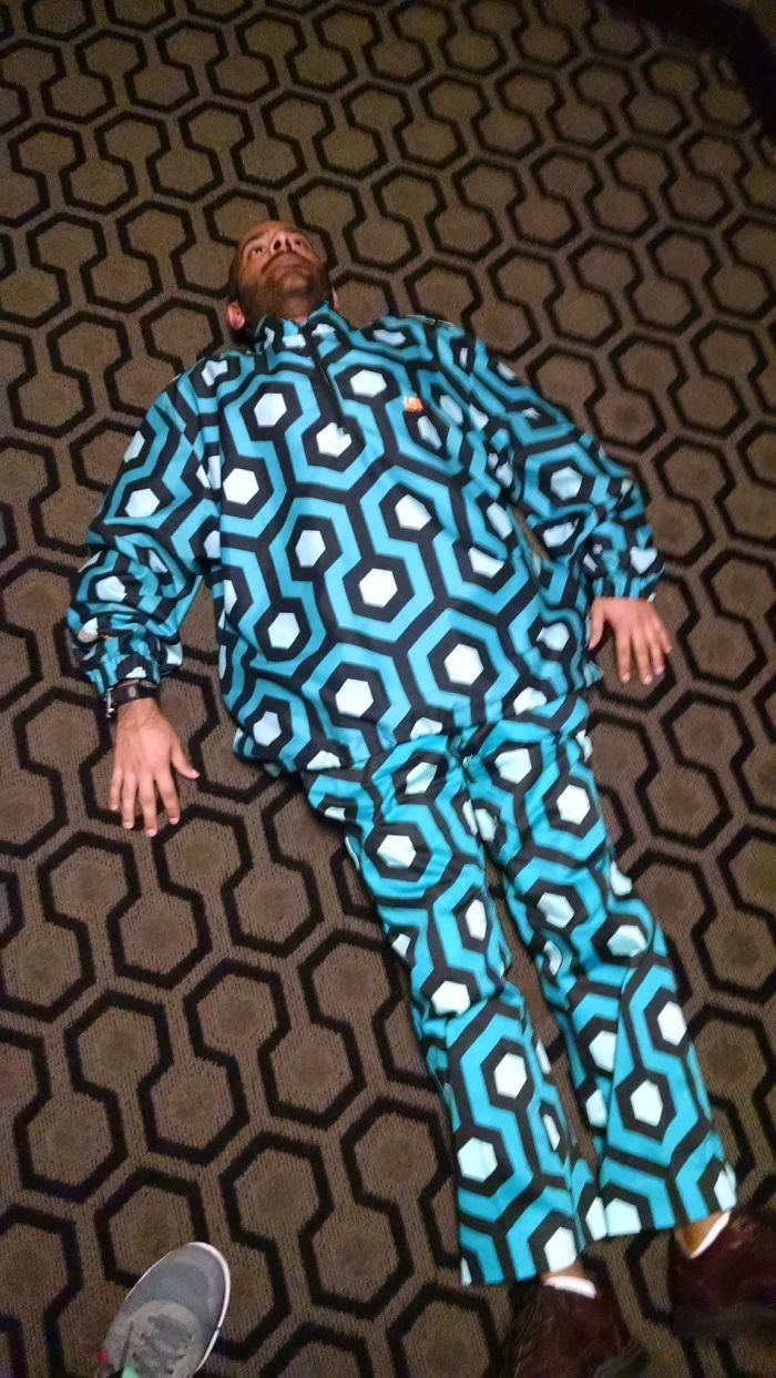 92 People Who Accidentally Dressed Like Their Surroundings