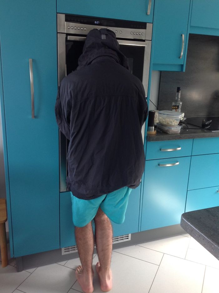 92 People Who Accidentally Dressed Like Their Surroundings