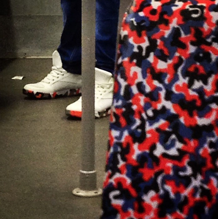 92 People Who Accidentally Dressed Like Their Surroundings