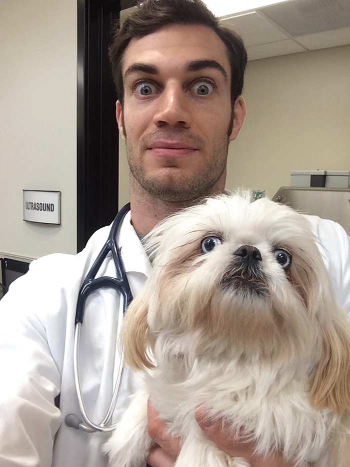 The Hottest Animal Doctor Ever That’ll Make You Want To Get Your Pet Checked The Hottest Animal Doctor Ever That’ll Make You Want To Get Your Pet Checked