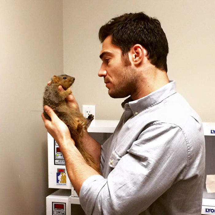The Hottest Animal Doctor Ever That’ll Make You Want To Get Your Pet Checked The Hottest Animal Doctor Ever That’ll Make You Want To Get Your Pet Checked