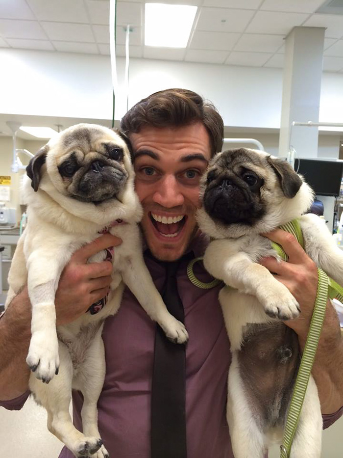 The Hottest Animal Doctor Ever That’ll Make You Want To Get Your Pet Checked The Hottest Animal Doctor Ever That’ll Make You Want To Get Your Pet Checked