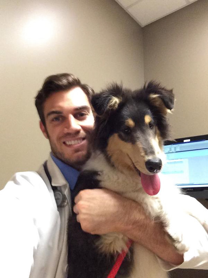 The Hottest Animal Doctor Ever That’ll Make You Want To Get Your Pet Checked The Hottest Animal Doctor Ever That’ll Make You Want To Get Your Pet Checked