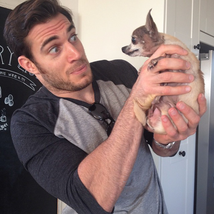 The Hottest Animal Doctor Ever That’ll Make You Want To Get Your Pet Checked The Hottest Animal Doctor Ever That’ll Make You Want To Get Your Pet Checked