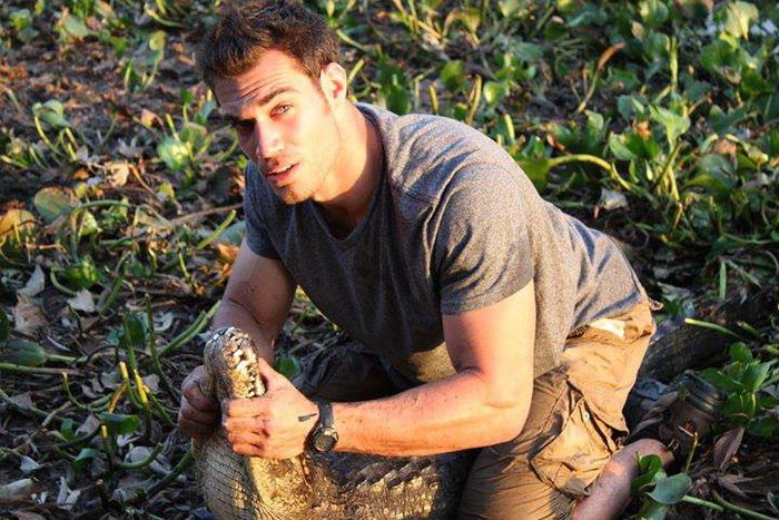 The Hottest Animal Doctor Ever That’ll Make You Want To Get Your Pet Checked The Hottest Animal Doctor Ever That’ll Make You Want To Get Your Pet Checked