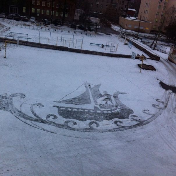 School Janitor Makes Snow Drawings With His Shovel To Bring Joy To Children School Janitor Makes Snow Drawings With His Shovel To Bring Joy To Children