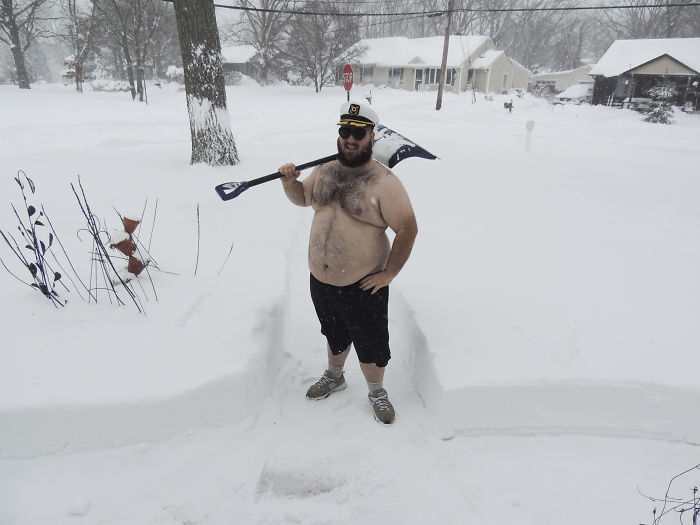 72 Pics That Perfectly Capture How Insane #Blizzard2016 Is 72 Pics That Perfectly Capture How Insane #Blizzard2016 Is