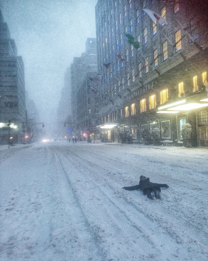 72 Pics That Perfectly Capture How Insane #Blizzard2016 Is 72 Pics That Perfectly Capture How Insane #Blizzard2016 Is