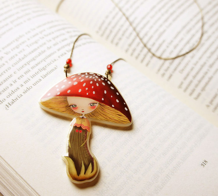 We Create Fairy-Tale Inspired Necklaces With Tiny Scenes Inside