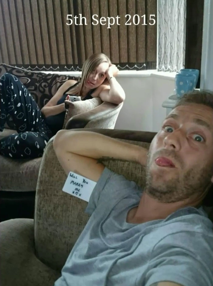 Guy Hides Marriage Proposal In Every Photo With His Girlfriend For Months Guy Hides Marriage Proposal In Every Photo With His Girlfriend For Months