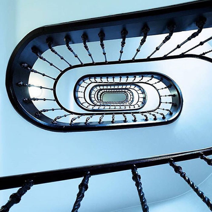 This Symmetry-Filled Instagram Will Satisfy Every Perfectionist’s Soul This Symmetry-Filled Instagram Will Satisfy Every Perfectionist’s Soul